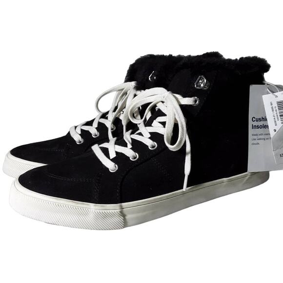 Old Navy‎ Suede Faux Fur Lined High Tops for Size 9 - Picture 1 of 6